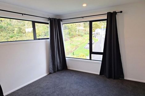 Photo of property in 15 Joseph Bolton Crescent, Trentham, Upper Hutt, 5018