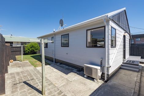 Photo of property in 25 Sandra Street, South New Brighton, Christchurch, 8062