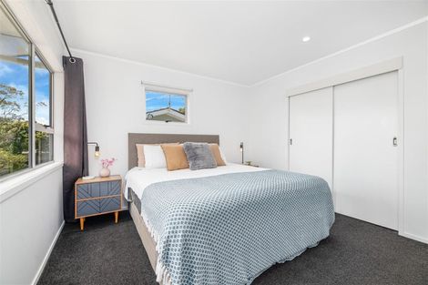 Photo of property in 2/45 Reynella Drive, Massey, Auckland, 0614