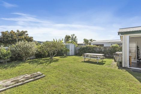 Photo of property in 215 Ocean Road, Whangamata, 3620