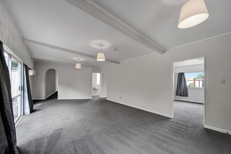 Photo of property in 195 Waihi Road, Hawera, 4610