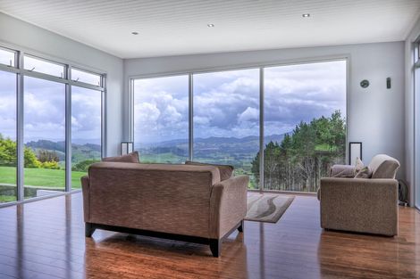 Photo of property in 10 Poets Corner Road, Waihi, 3681