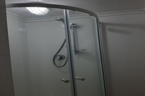 Photo of property in 41 Hatherlow Street, Glenfield, Auckland, 0629