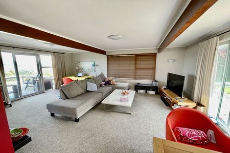 Photo of property in 13 Carlisle Road, Torbay, Auckland, 0630