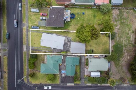 Photo of property in 98 Taikata Road, Te Atatu Peninsula, Auckland, 0610