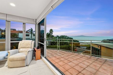 Photo of property in 2/8 Beach Road, Castor Bay, Auckland, 0620