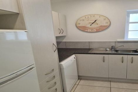 Photo of property in 28u1 Clifton Terrace, Kelburn, Wellington, 6012