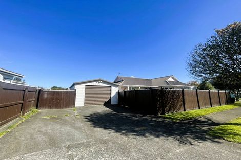 Photo of property in 1 Laredo Grove, Totara Park, Upper Hutt, 5018