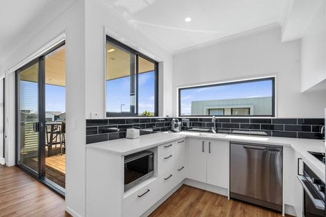 Photo of property in 1 Kaiwawao Lane, Hobsonville, Auckland, 0616