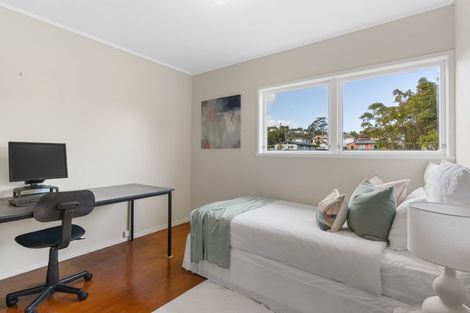 Photo of property in 20 Keldale Place, Forrest Hill, Auckland, 0620