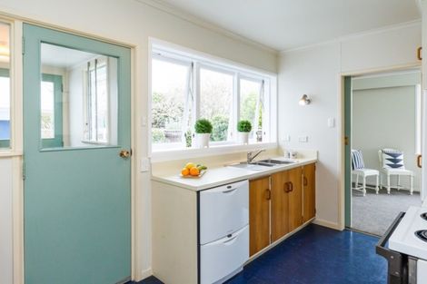 Photo of property in 52 Skerman Street, Marton, 4710