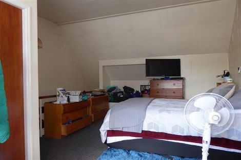Photo of property in 2/98 Pharazyn Street, Melling, Lower Hutt, 5010