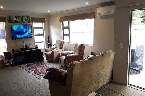 Photo of property in 30 Poppy Watts Grove, Stokes Valley, Lower Hutt, 5019