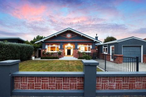 Photo of property in 116 Heretaunga Street, Palmerston North, 4414