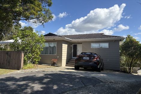 Photo of property in 121 Arran Road, Browns Bay, Auckland, 0630