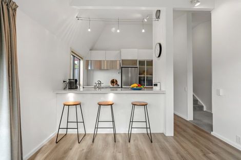 Photo of property in 7 Woodford Way, Crofton Downs, Wellington, 6035