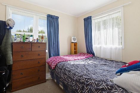 Photo of property in 42b Black Rock Road, Newlands, Wellington, 6037