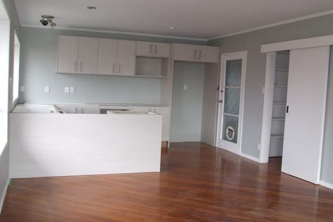 Photo of property in 2 Malters Place, Browns Bay, Auckland, 0630