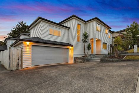 Photo of property in 102b San Marino Drive West, Henderson, Auckland, 0612