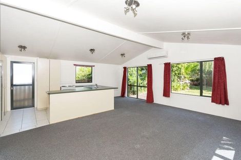 Photo of property in 23a Bedford Street, Te Atatu South, Auckland, 0610