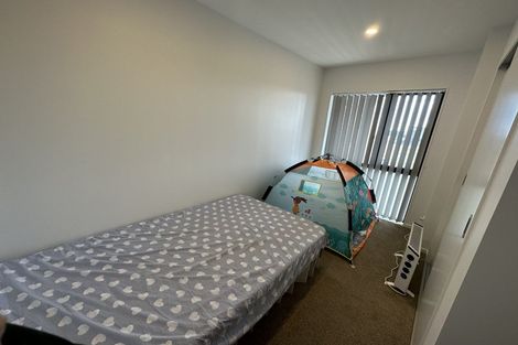 Photo of property in 49 Peihana Road, Hobsonville, Auckland, 0616