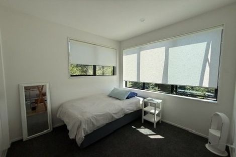 Photo of property in 905e East Coast Road, Northcross, Auckland, 0632
