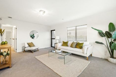 Photo of property in 1/12 Corunna Road, Milford, Auckland, 0620