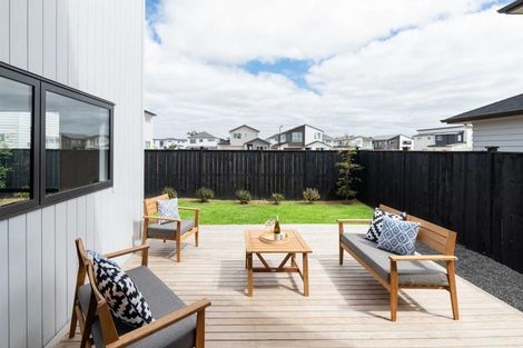 Photo of property in 18 Myland Drive, Hobsonville, Auckland, 0616