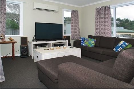 Photo of property in 106 Broderick Road, Johnsonville, Wellington, 6037