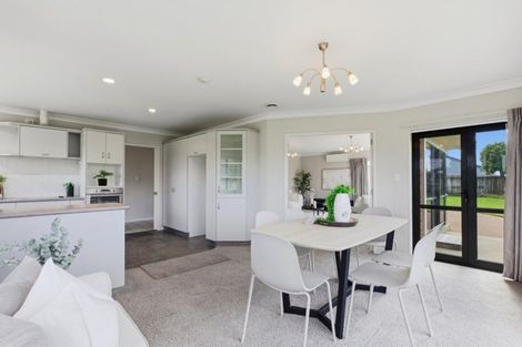 Photo of property in 655 Grenada Street, Papamoa Beach, Papamoa, 3118
