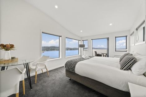 Photo of property in 4a Robieson Lane, Roseneath, Wellington, 6011