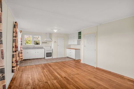 Photo of property in 55 Wilson Street, Waverley, 4510