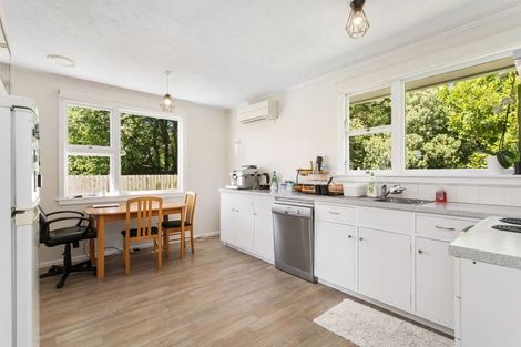 Photo of property in 18 Selwyn Street, Somerfield, Christchurch, 8024
