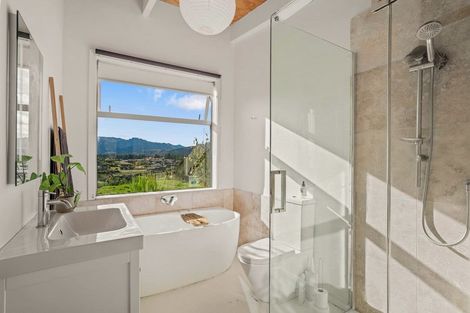 Photo of property in 18 Hidden Hills Drive, Wanaka, 9305