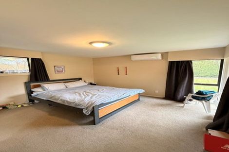 Photo of property in 15 Highland Place, Avonhead, Christchurch, 8042