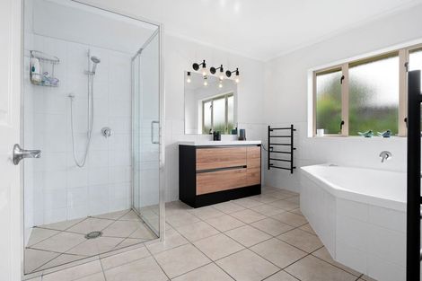 Photo of property in 47 The Esplanade, Huntington, Hamilton, 3210