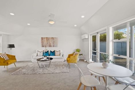 Photo of property in 6/1 Woodbridge Lane, Milford, Auckland, 0620