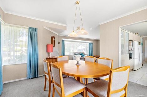 Photo of property in 19 Newinn Crescent, East Tamaki Heights, Auckland, 2016