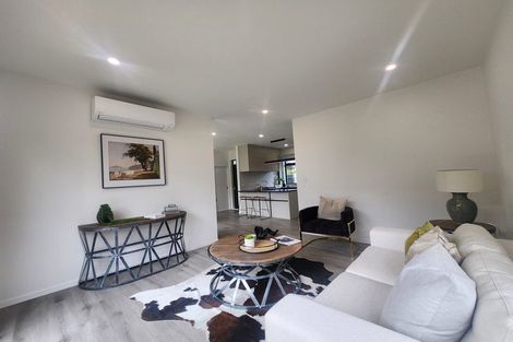 Photo of property in 15 Matterhorn Crescent, Northpark, Auckland, 2013
