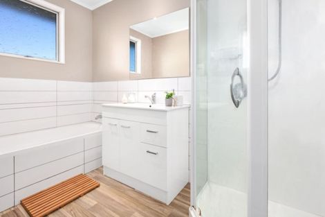 Photo of property in 50 Discovery Drive, Whitby, Porirua, 5024
