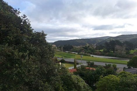 Photo of property in 17 Thomas Street, Stokes Valley, Lower Hutt, 5019