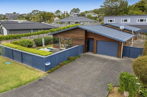 Photo of property in 20 Otanerua Road, Hatfields Beach, Orewa, 0931