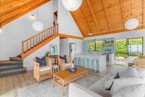 Photo of property in 2 Cullen Street, Mangawhai Heads, Mangawhai, 0505
