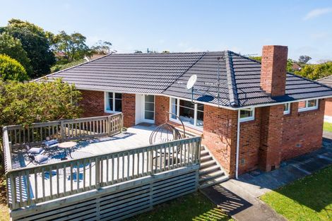 Photo of property in 51 Ramillies Place, Glenfield, Auckland, 0629