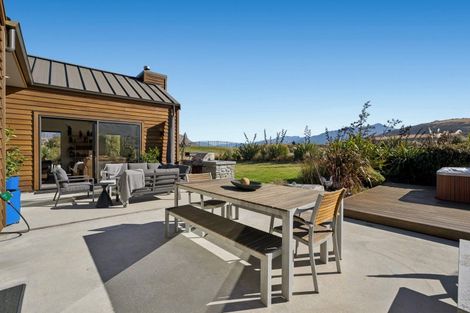 Photo of property in 60 Cunninghams Drive, Jacks Point, Queenstown, 9371