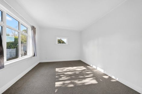 Photo of property in 176 High Street North, Carterton, 5713