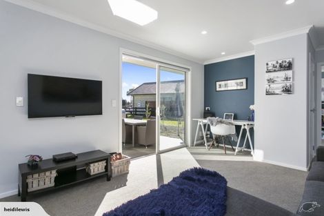 Photo of property in 32 Mike Smith Drive, Cambridge, 3434