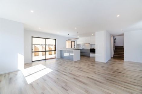 Photo of property in 13 Shibata Rise, Ranui, Auckland, 0612