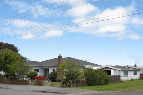 Photo of property in 8 Derby Street, Westport, 7825