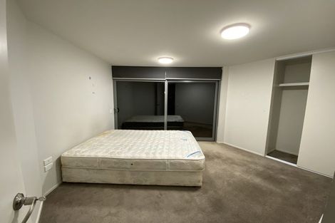 Photo of property in 71 Tamworth Crescent, Newlands, Wellington, 6037